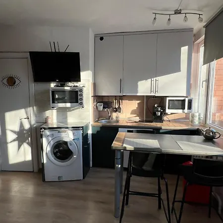 Appartement Your Cozy Family-friendly Flat In Vibrant